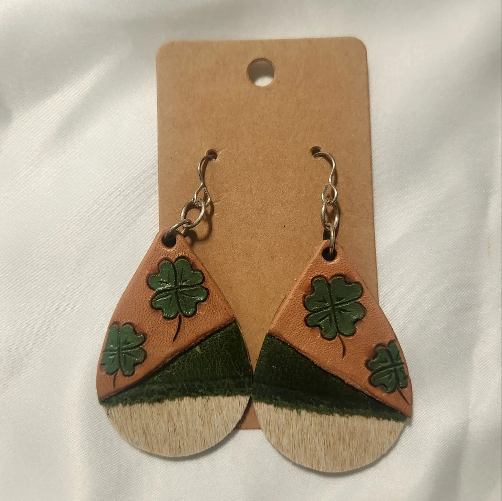 Clover Teardrop Earrings - Green and Tan - Picture 1 of 2